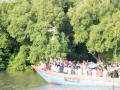 ร่วมงานประจำปีปิดทองหลวงพ่อปาน แห่หลวงพ่อปานทางรถและทางเรือ Image 106