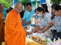 ผู้บริหาร ครู และนักเรียน ร่วมกิจกรรม เนื่องในโอกาสวันเฉลิมพ ... Image 103