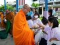 ผู้บริหาร ครู และนักเรียน ร่วมกิจกรรม เนื่องในโอกาสวันเฉลิมพ ... Image 120
