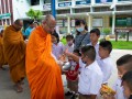 ผู้บริหาร ครู และนักเรียน ร่วมกิจกรรม เนื่องในโอกาสวันเฉลิมพ ... Image 122