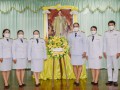 พิธีวางพวงมาลา เบื้องหน้าพระบรมฉายาลักษณ์พระบาทสมเด็จพระบรมช ... Image 3