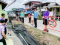 ท่านรองศกลวัฒน์ กองสมบัติ รองผอ.สพป.สป.2 และนางสาวแววมณี จิต ... Image 1